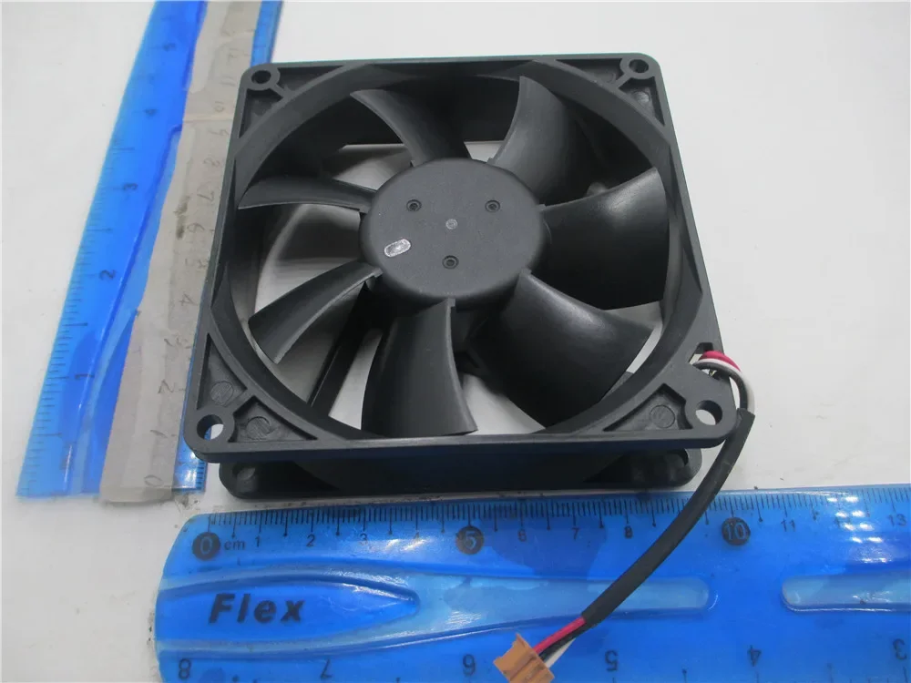 プロジェクターファン,DC 12V,0.60a,9cm, 90x90x25mm, AUB0912VH-CF02,新品