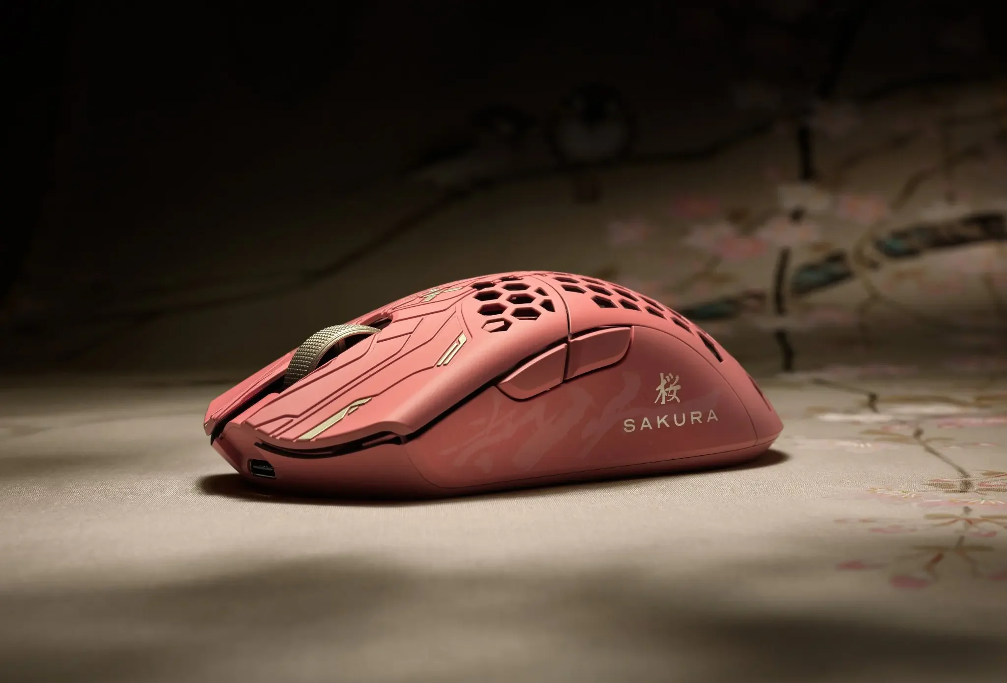 Sakura ULX Finalmouse Medium Sakura- - UltralightX Finalmouse マウス・トラックボール Medium cherry-blossom 33g, at Feather-light マウス・トラックボール