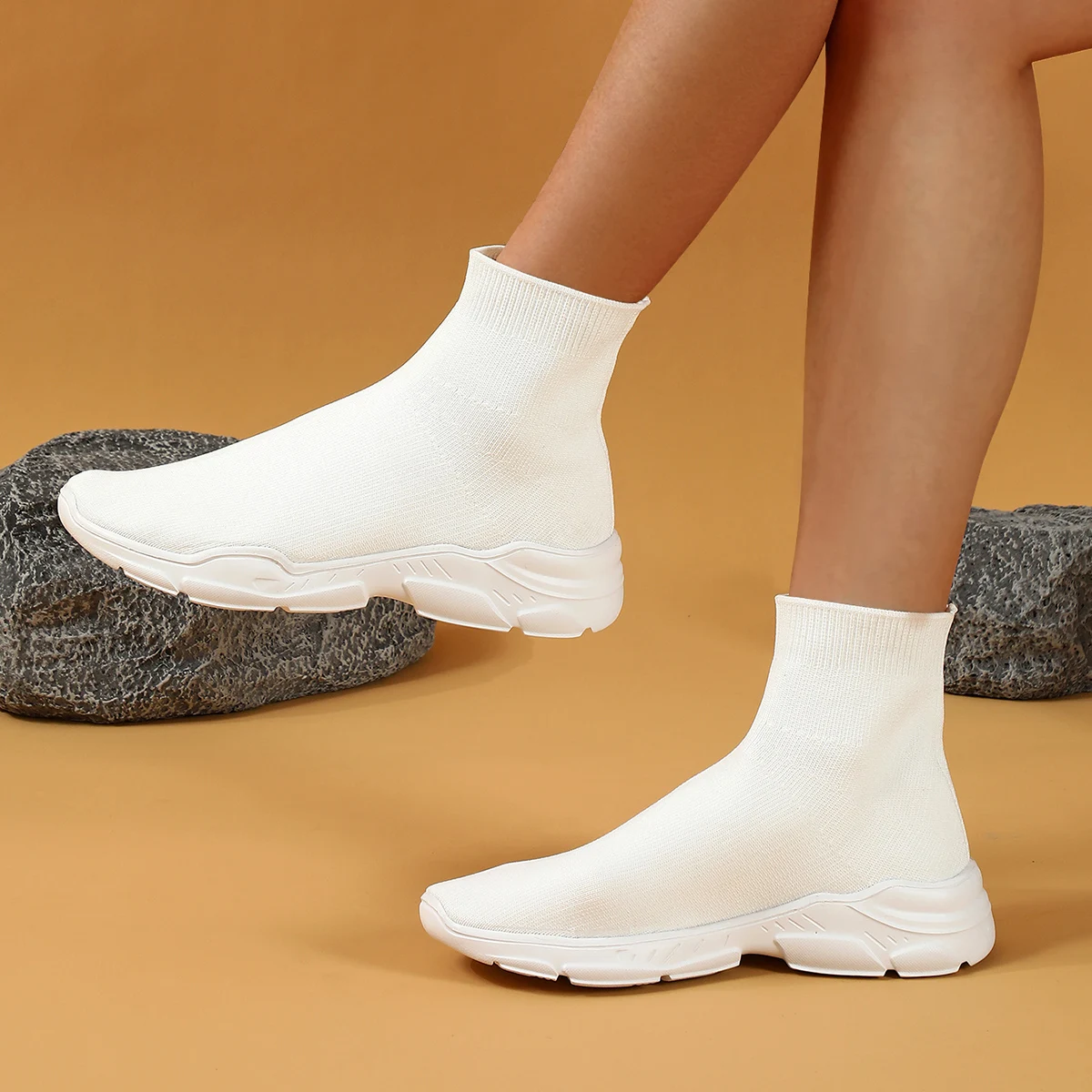High-top running socks and shoes 2025 new style breathable elastic sports boots Casual foot socks and shoes knitted men's shoes