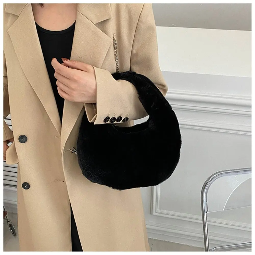 Fur Handbags Women\'s Small Half Moon Bag Warm Plush Wrist Bags Fashion Furry Short Handle Clutch Cute Ladies Coin Purses