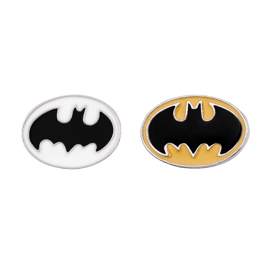 Superhero-themed bat brooch, made of high-quality alloy, yellow accessory