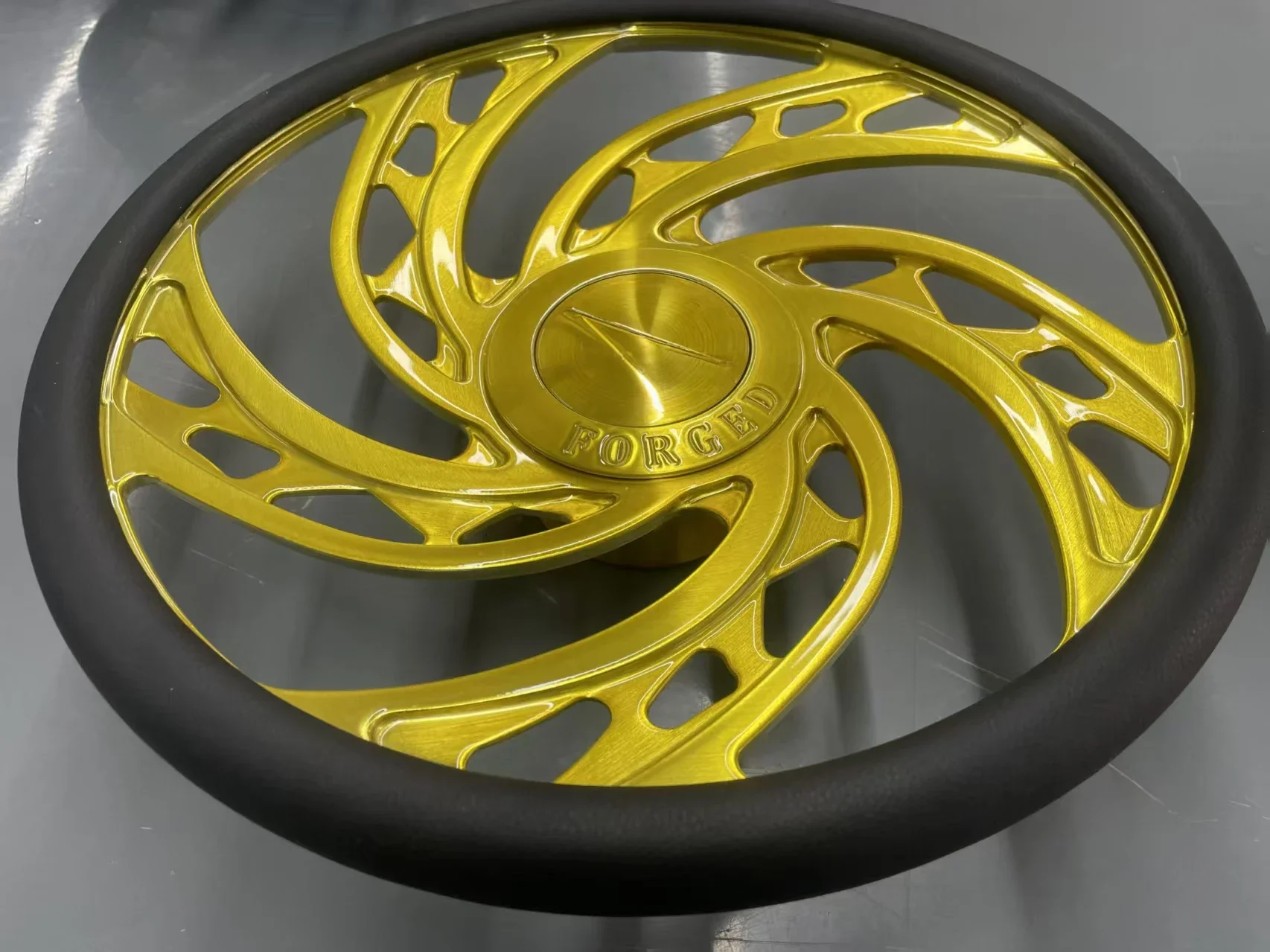 High Precision Custom 15 Inch Forged 6061 Aluminum  Steering Wheel New Alloy Material Durable Automotive Racing
