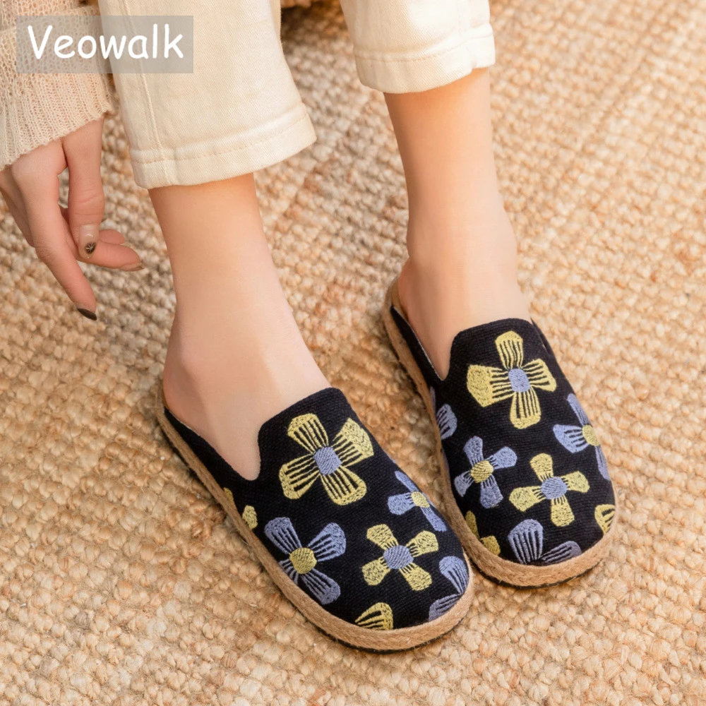 Veowalk Women Linen Cotton Fabric Embroidered Close Toe Flat Mules slipper Comfortable Summer Espadrilles Shoes Black Beige