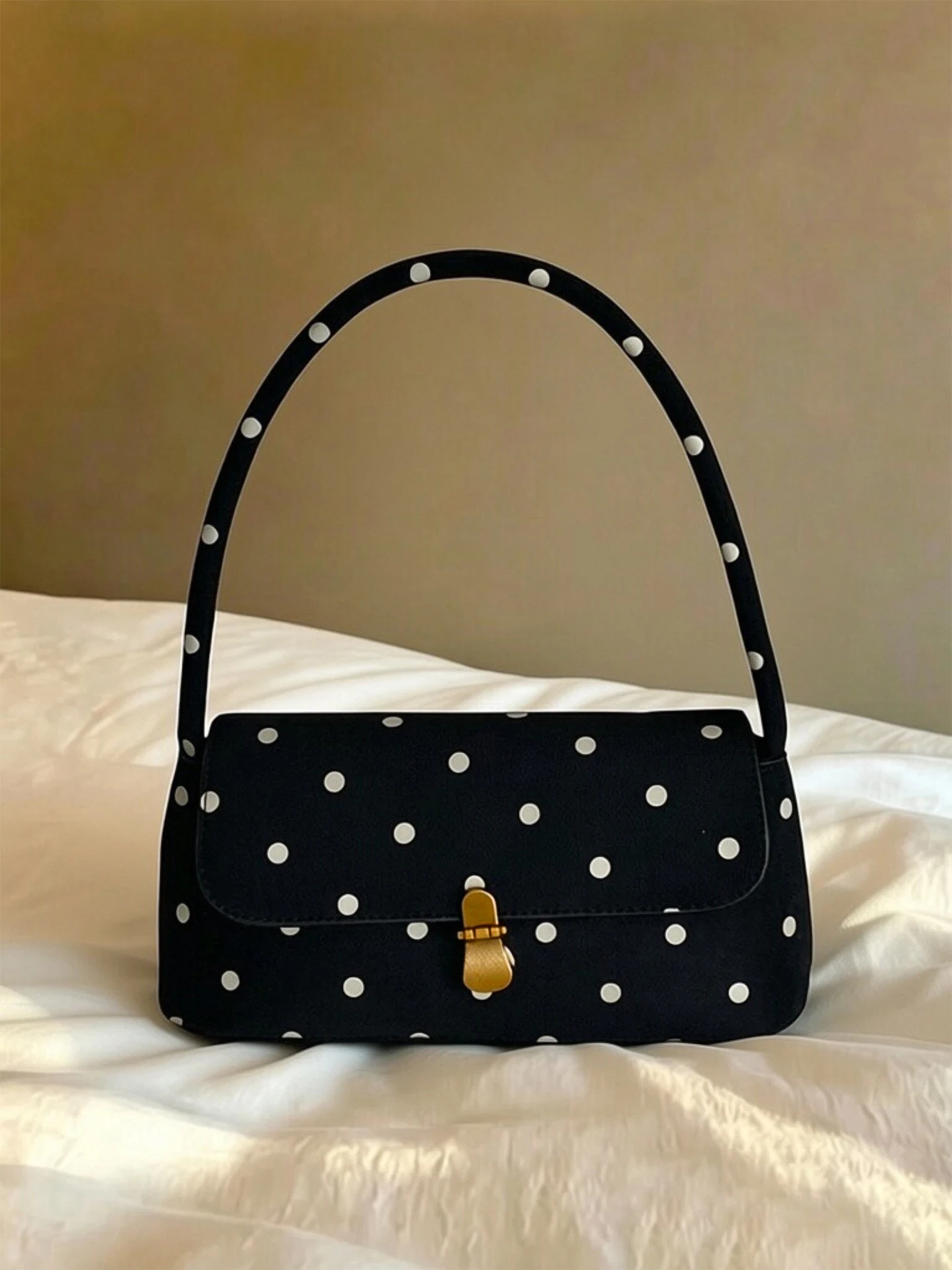 elegant-polka-dot-french-bread-bag-women's-2026-new-high-end-lightweight-luxury-commuting-stylish-small-outing-handbag