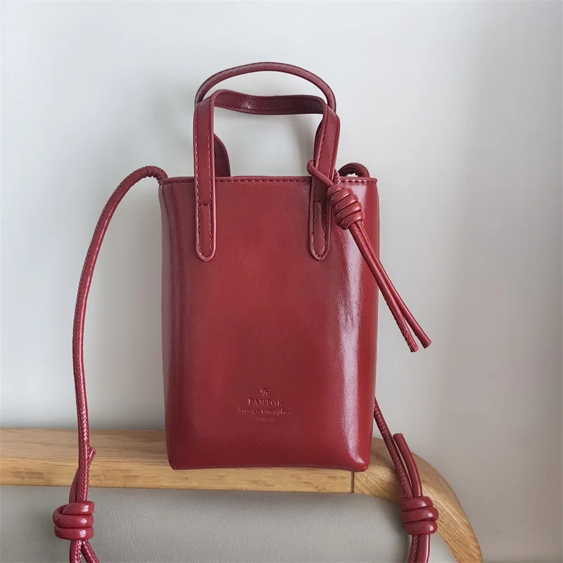 

2025 Summer Trendy Red Pu Leather Mini Crossbody Bag for Women Letter Pattern Simple Female Cellphone Pouch Handbag Sac A Main