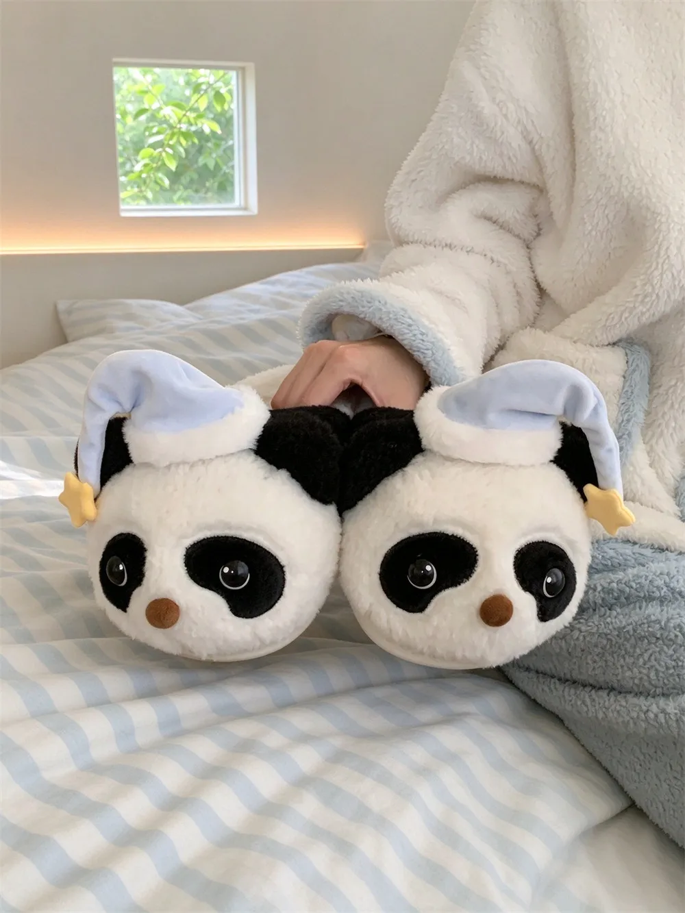 2026 New Cute Panda Home Slippers With Hat Soft Plush Warm Non-slip Indoor Household  Slippers Cozy Fluffy Women Cotton Slippers