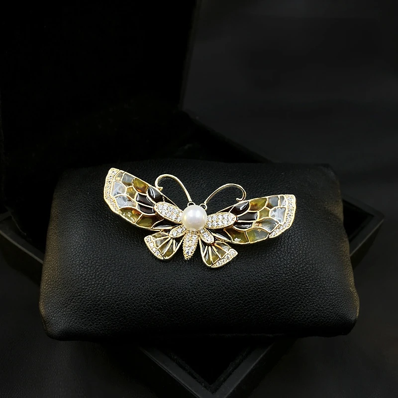 

600 Exquisite High-End Enamel Butterfly Brooch Dress Corsage Accessory Retro Minority Design Sense Insect Pin for Women Jewelry