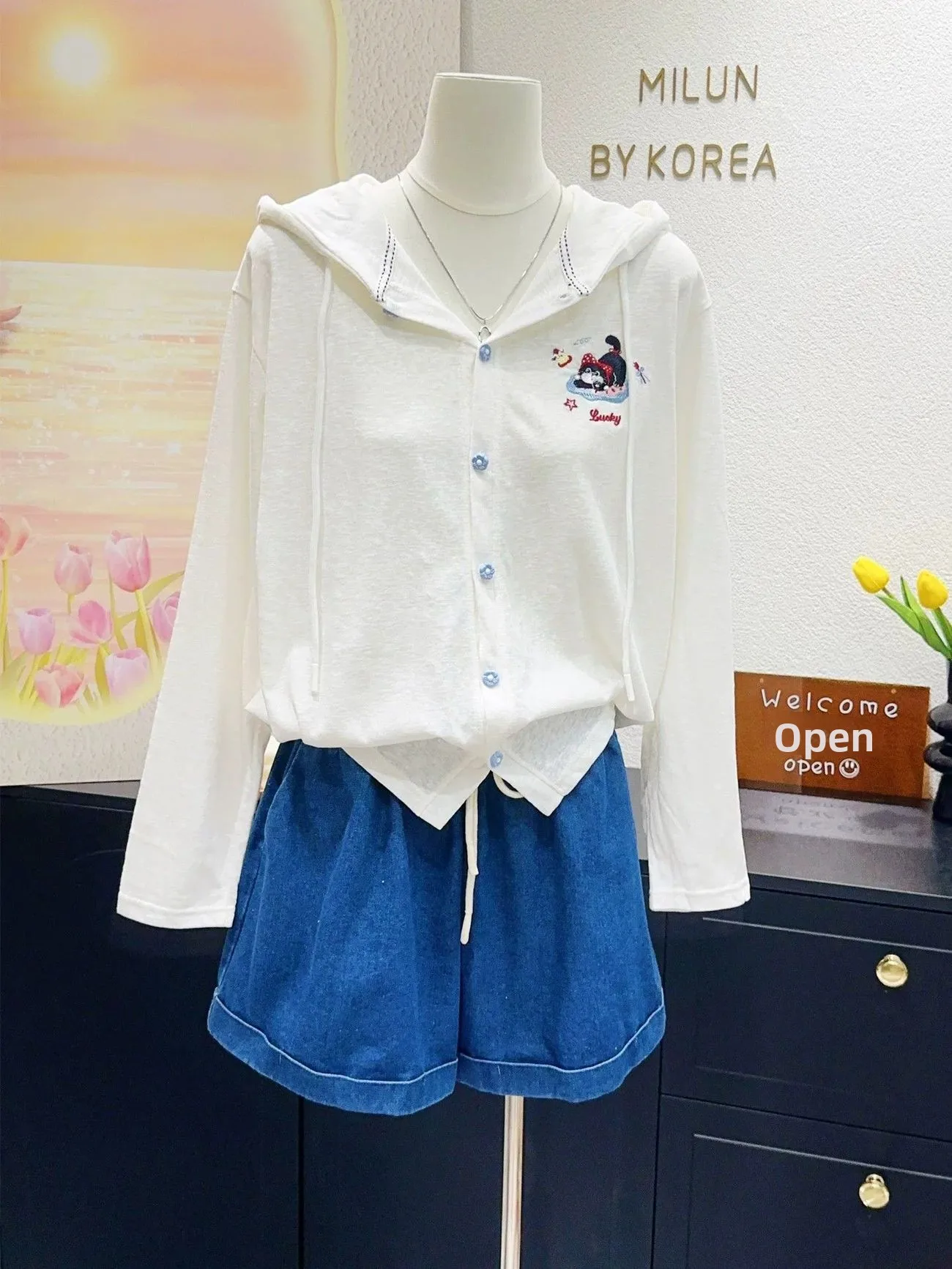 White Embroidered Hooded Jacket Women's Loose Fit Button up Cardigan Style Commute Fashion Polyester Fiber Long Sleeve Coat
