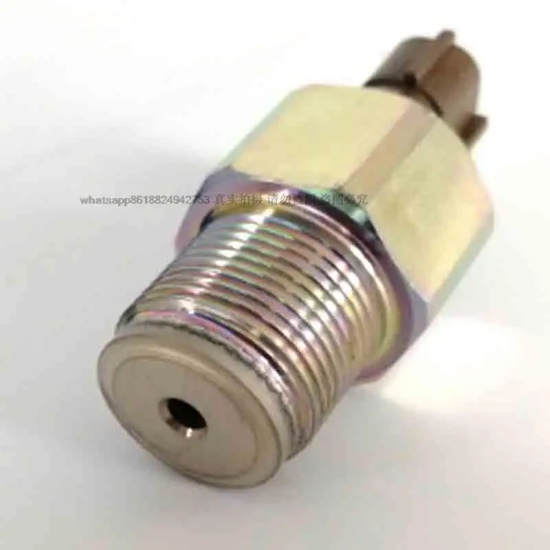 

Датчик давления VHS2276 21070 для экскаваторов SK200-8, SK250-8 (двигатели J05E, J08E)