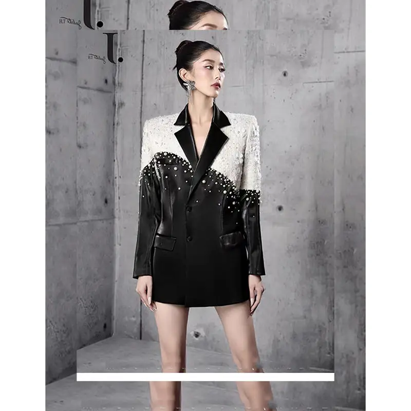 سترة نسائية فرنسية أنيقة متباينة 2024 سترة مطرزة عصرية فاخرة غير رسمية كبيرة الحجم معطف أنيق للمكتب إلى نمط الشارع