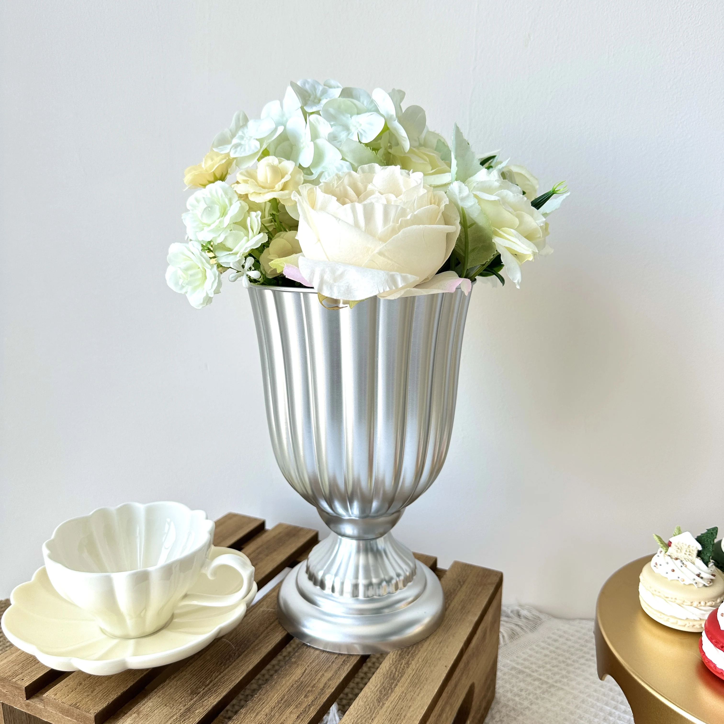 1Pc Retro color Flower vase Arrangement Pots for Centerpiece Table Decorations Plastic Vase Home Decor for Home Wedding Party