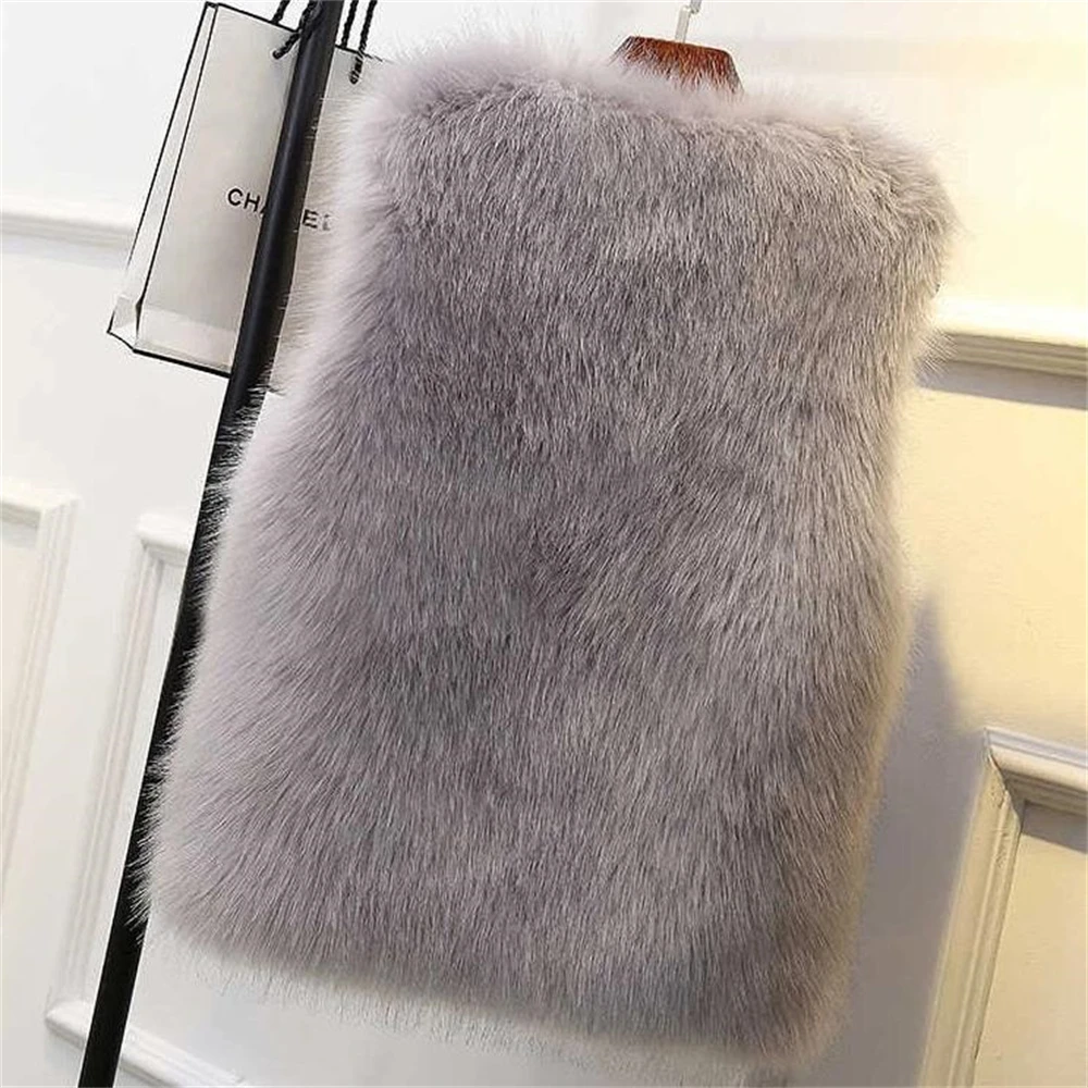 Fur Outerwear Gilet 2024 New Winter Female ImitationFox Fur Vests Coat Winter Warm Waistcoat Fur Vest Jacket Sleeveless Coat