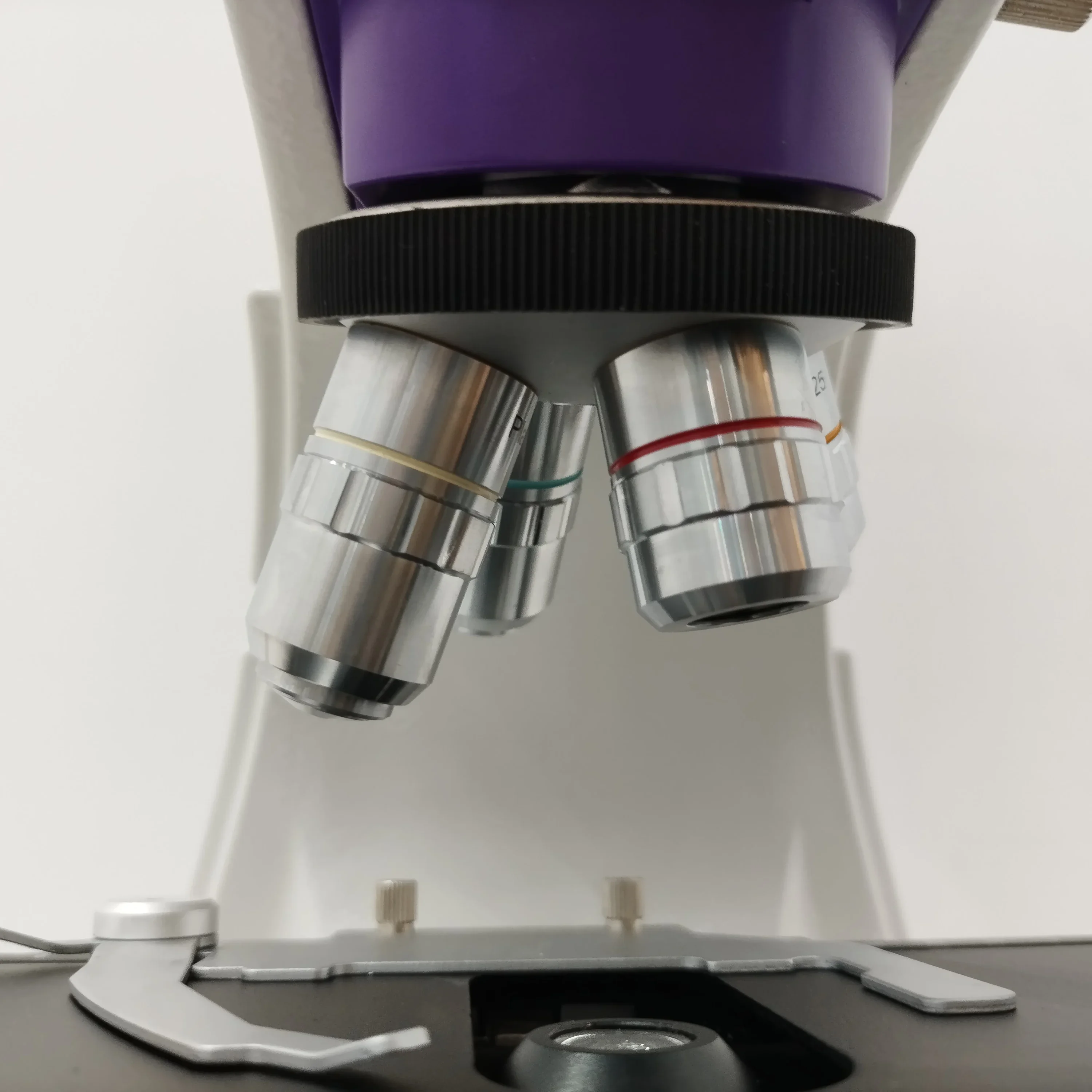 Portable Laboratory 3W 5W LED Illumination 40X-1000X Binocular or Trinocular Student Microscope With Digital ca mera LCD Screen