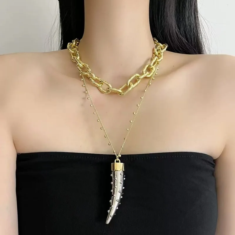 Sweet-Cool Double-Layer Wolf Tooth Metal Necklace for Women Horn Pendant Trendy Daily Fashion Accessories for Spicy Girls