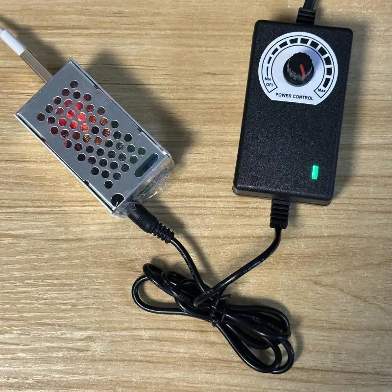 M5TD Efficient Regulator 12V/24V to 5V, 6A Output, 4 USB Ports