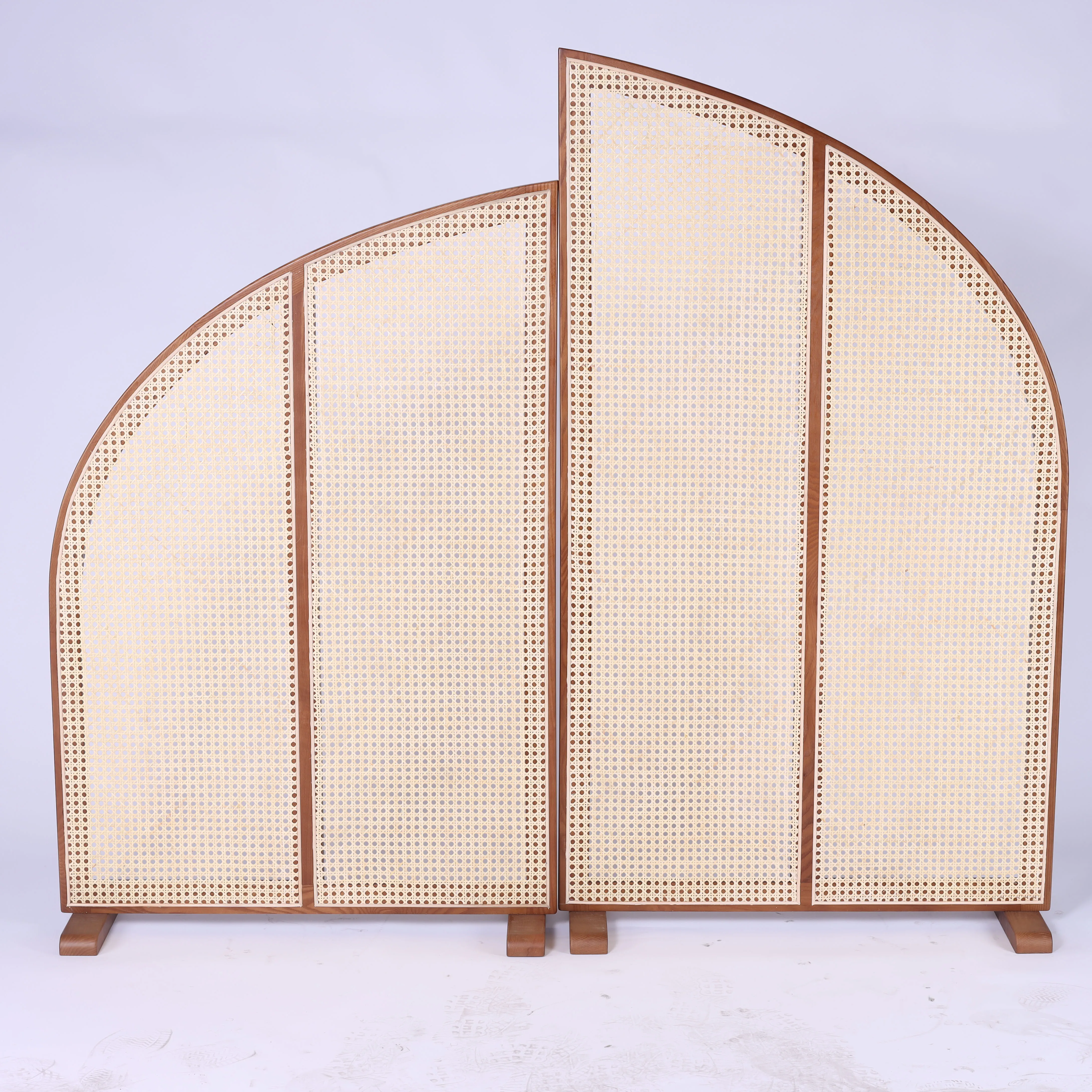 

Furniture Manufacturers Mass Produce Modern Nordic Multi-function Hanging Clothes Solid Wood Braided Rattan Modern Hotel