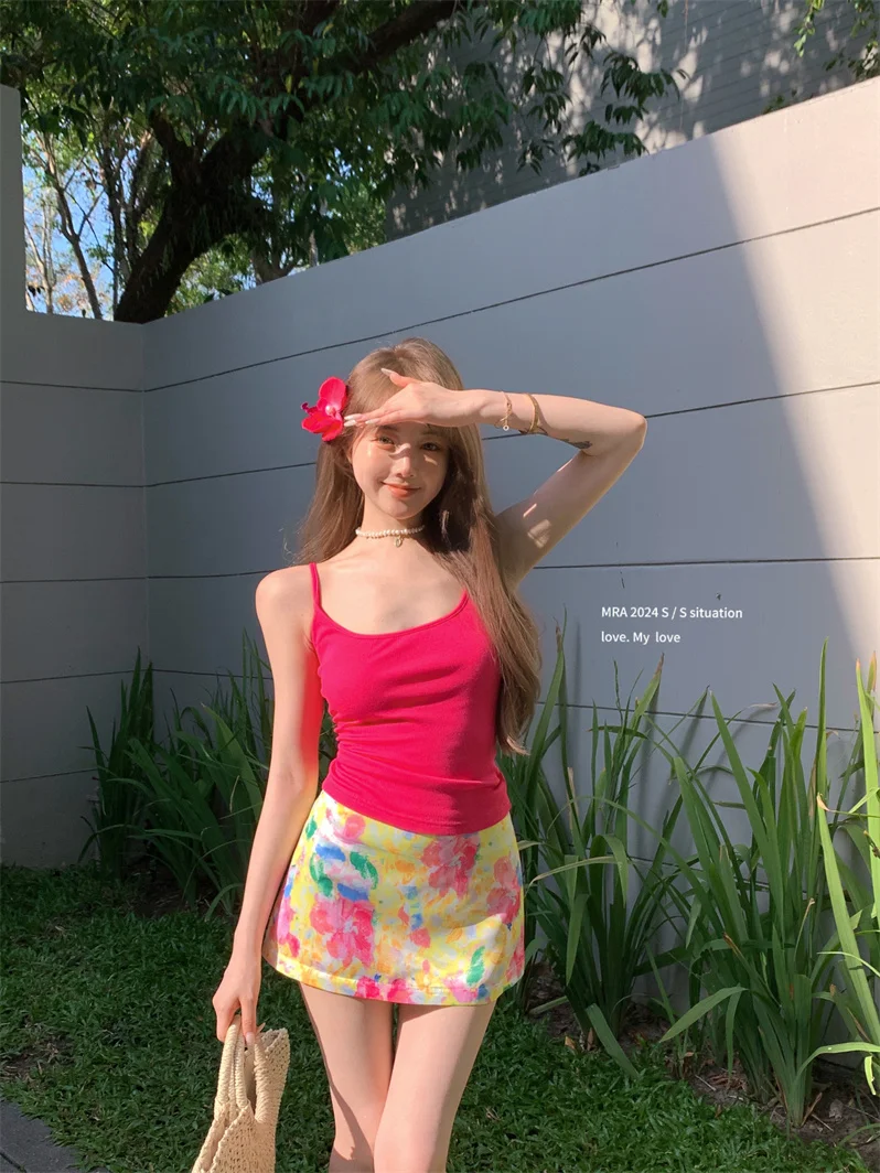 

Beachside Dopaamine Hot Girl Outfit Women's Pink Short Strap Satin Print Halter Top Skirt Two-Piece Set Fashionable Commute S...