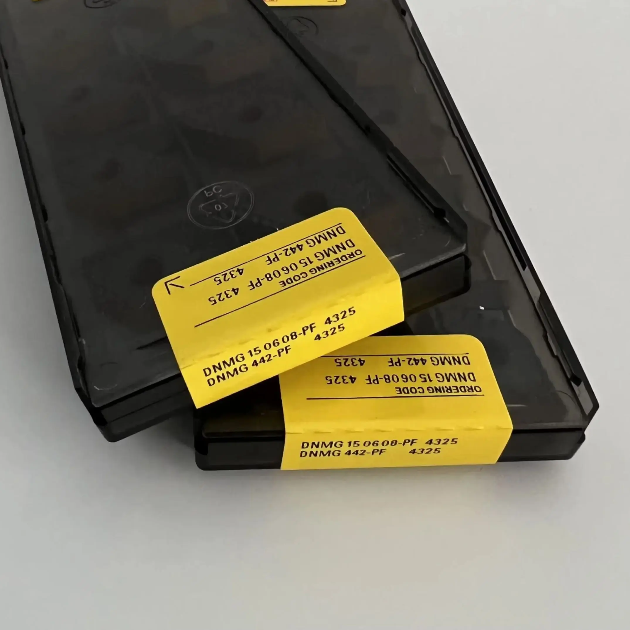 

DNMG150608-PF 4325 /Alloy blade 10 PCS