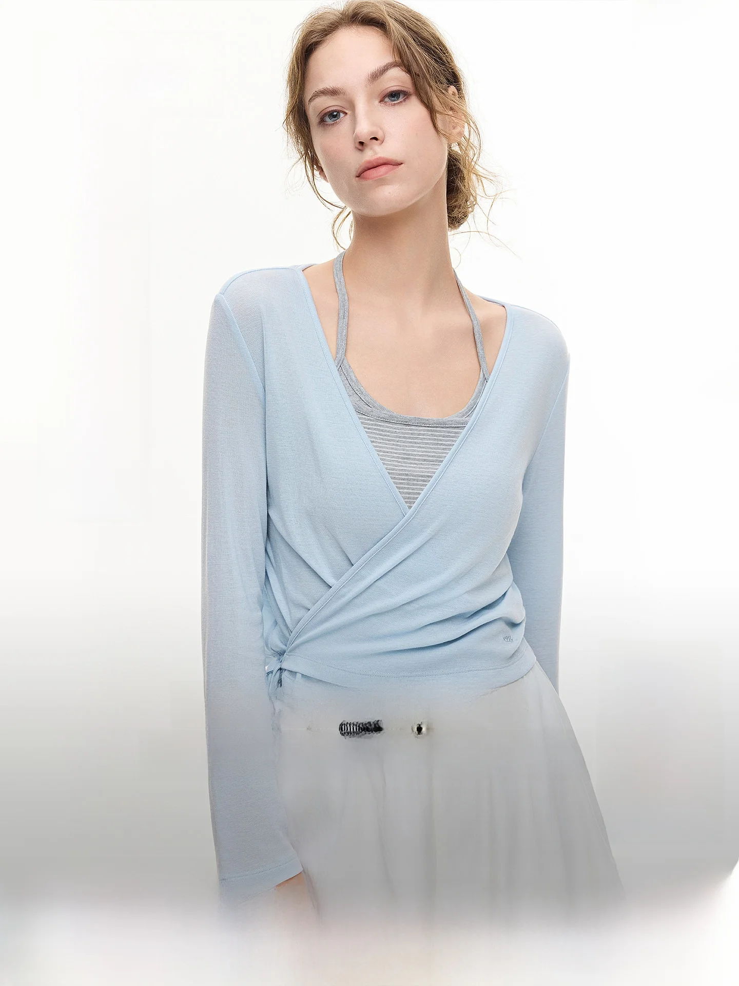 ELLE Women's Slim Fit Knitwear Summer New Cool Sensation Design Unique Small Group Cover up Versatile Style Regular Length