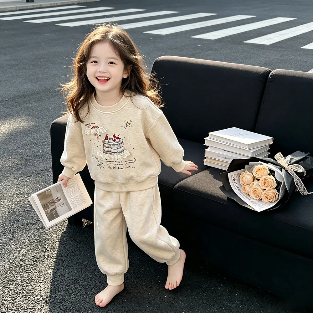 Europäisch-Amerikanische Mädchen-Sweatshirts 2026 Frühling Herbst Baby-Mädchen-Sweatshirts und Hosenanzug Niedlicher Print Pullover Oberteil Kleidung – Detail 10