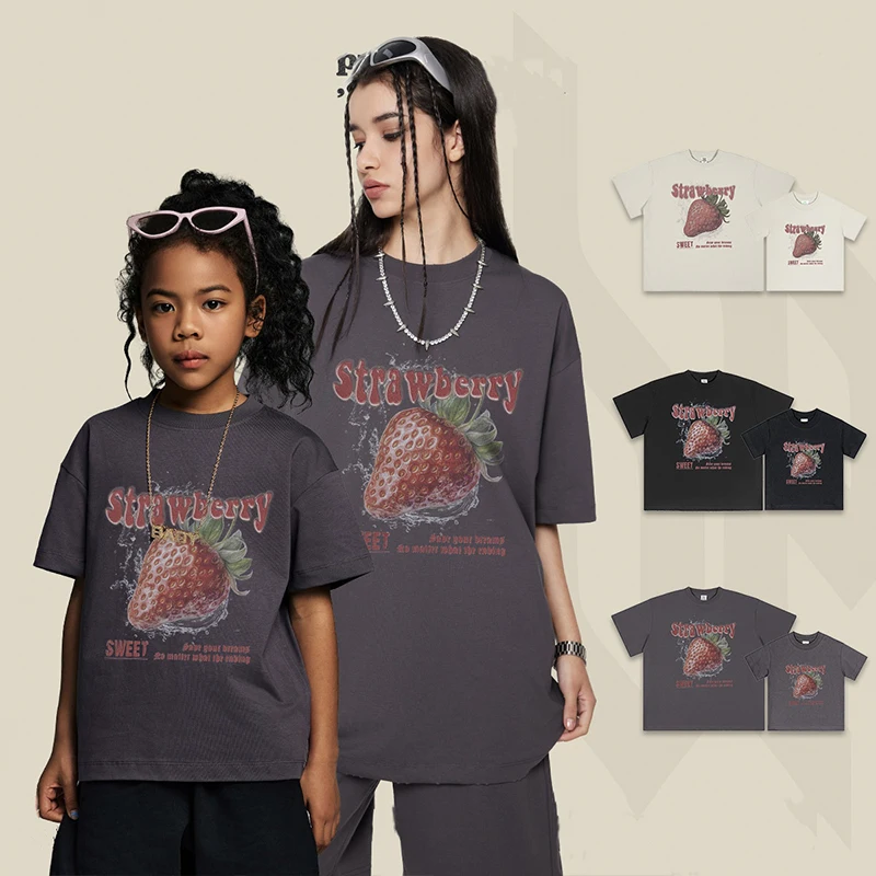 Mother and Daugther Short Sleeved T-shirt Strawberry Print  T-shirt Family Matching Clothing Oversize Vintage Shirts