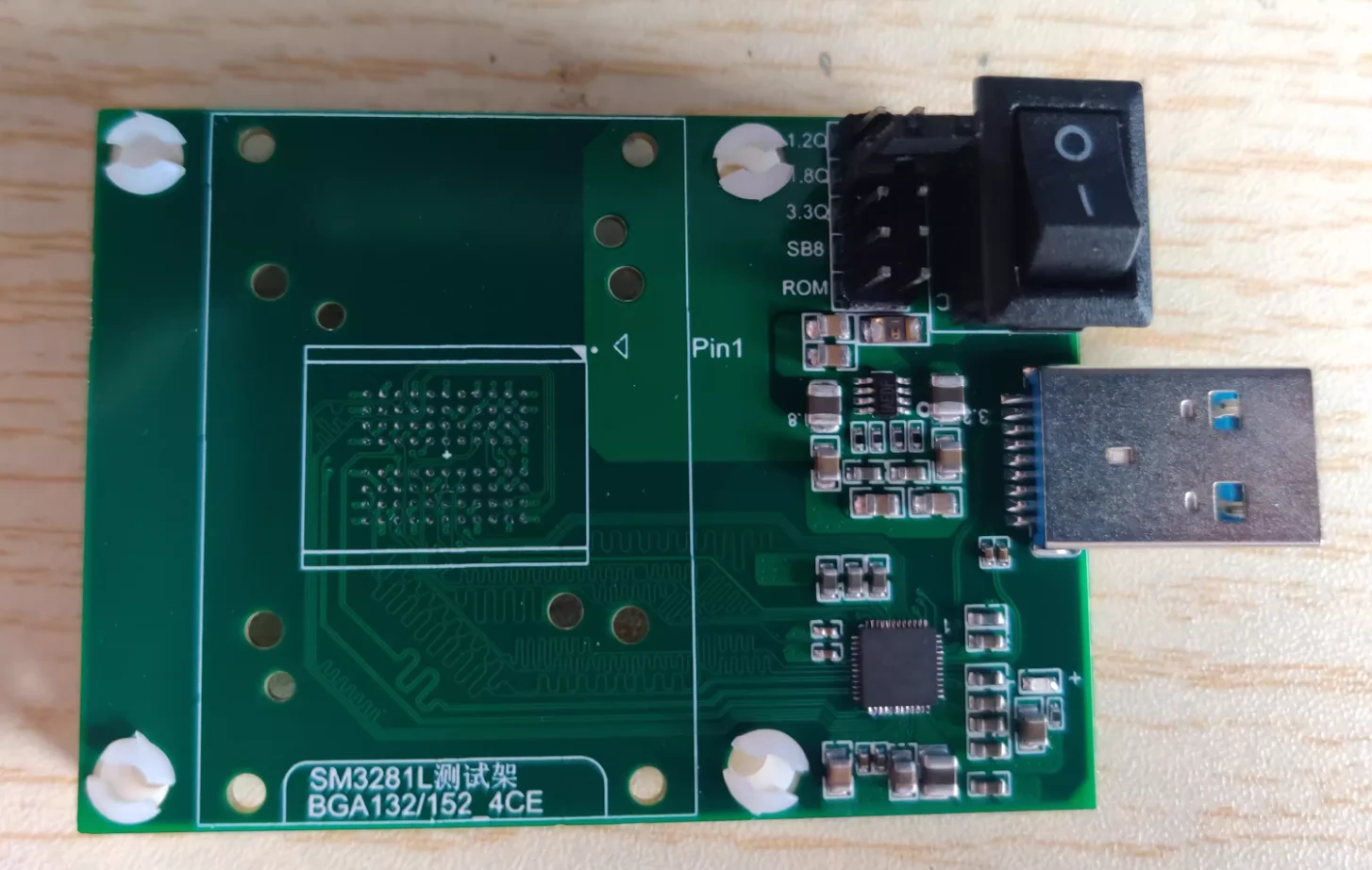SM3281 Test Rack U Disk Lege Rack Flash Memory BGA132 / 152 4CE