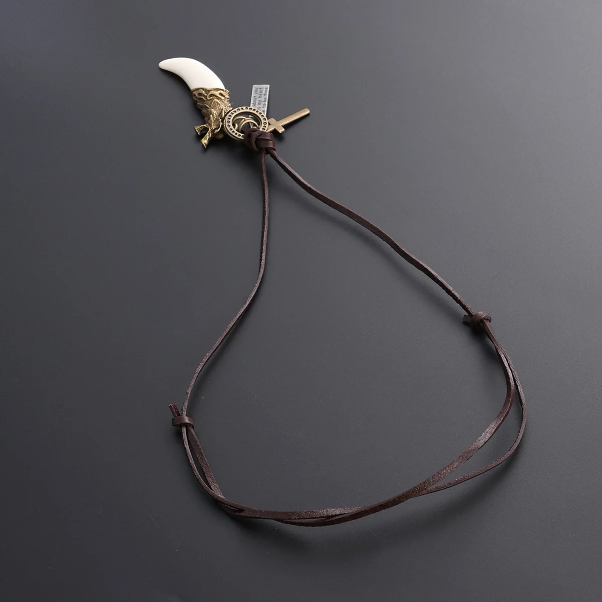 Kalung Pengerjaan Halus Liontin Rantai Sweter Pria Klub Malam Punk Halus