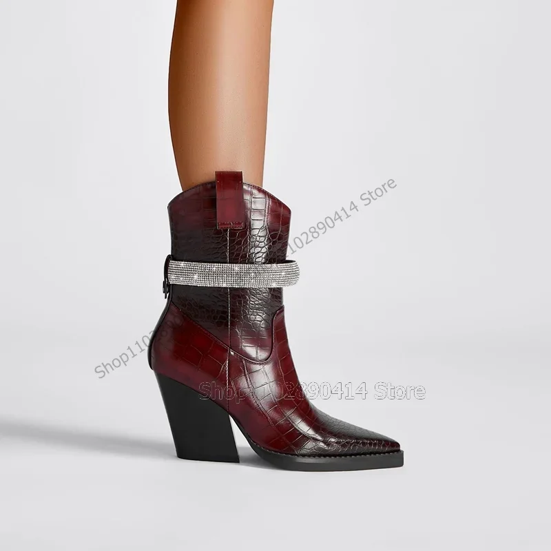 

Burgandy Alligator Print Crystal Band Pointed Toe Boots Slip On Women Shoes Chunky Heels Novel Banquet 2023 Zapatos Para Mujere
