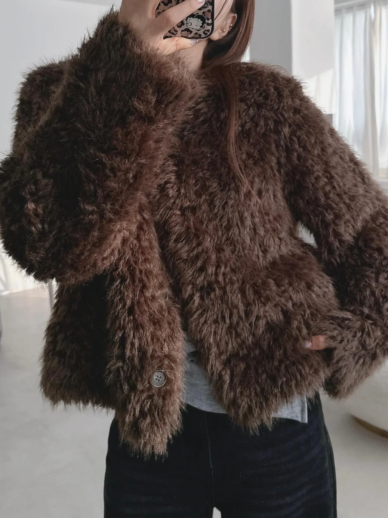 Cappotto da donna in pelliccia di agnello retrò chic Jaet, caldo e rotondo, con bottone singolo, in pelle ecologica, in poliestere alternativo...