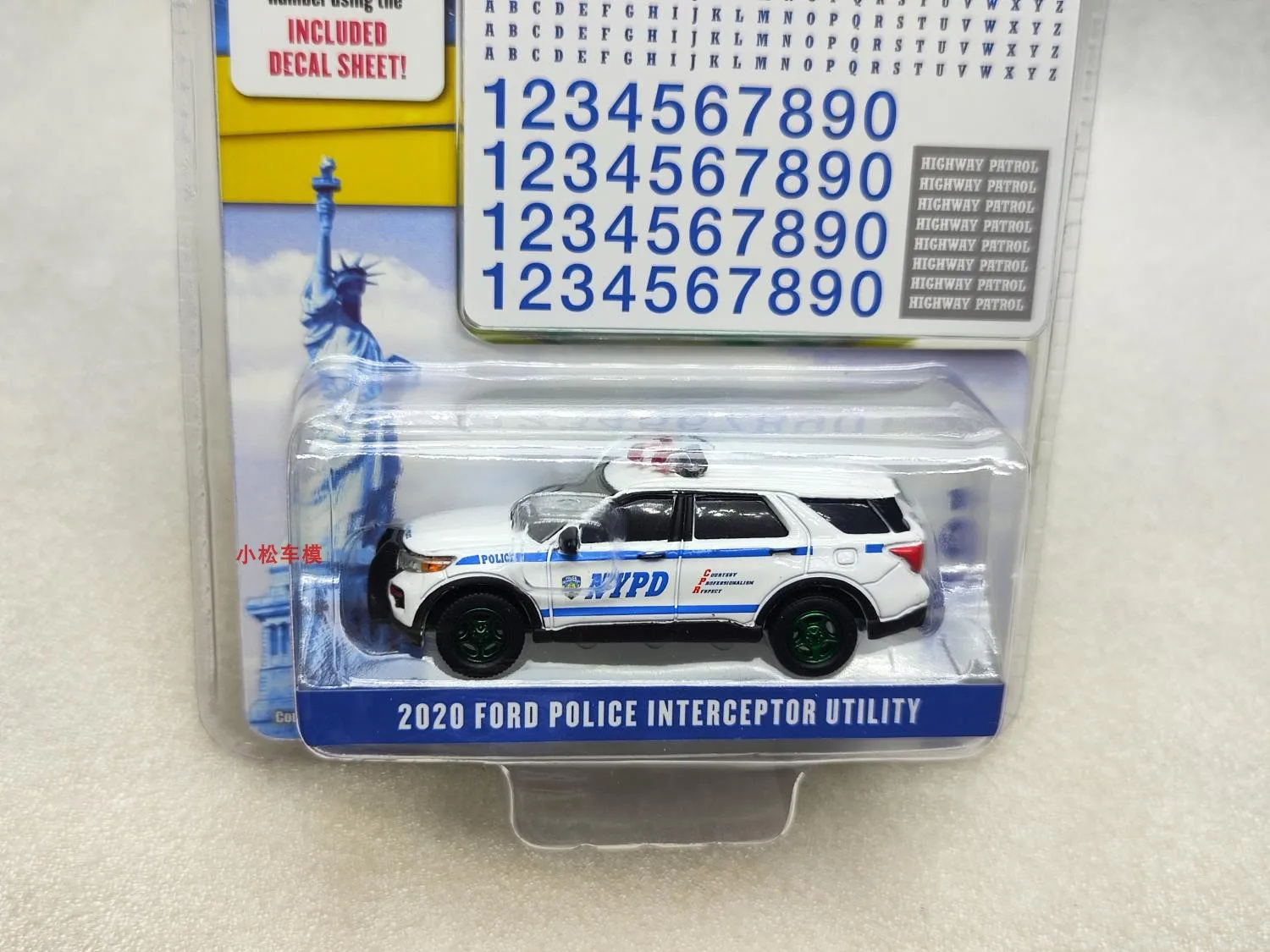 1: 64 2020 Ford Detective Police Car - Green Edition  Diecast Metal Alloy Model Car Toys For  Gift Collection