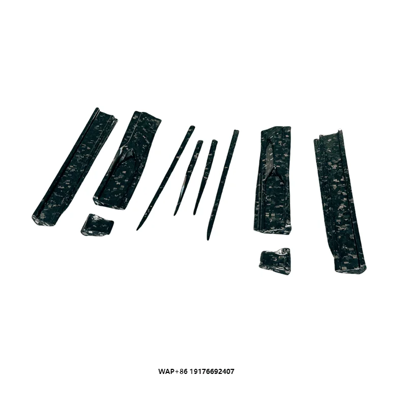 

Комплект боковых обвесов URUS 1016 Style из кованого карбона с полированной отделкой и простой установкой