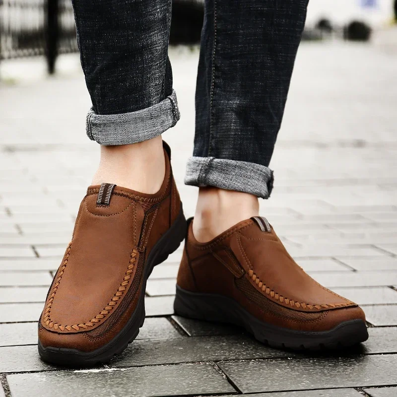 Zapatos informales para hombre, mocasines transpirables, cómodos, planos, hechos a mano, Retro, 2024