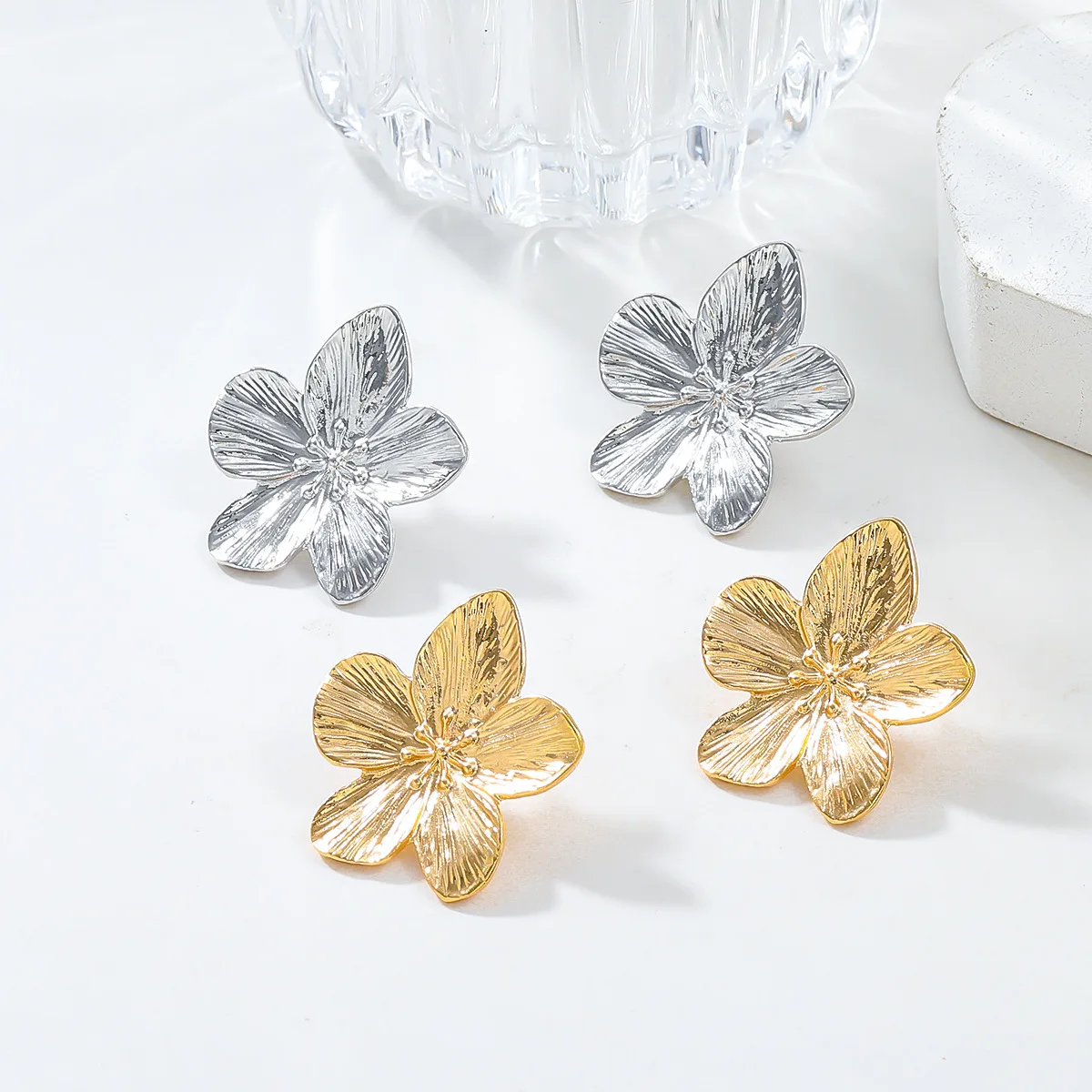 

2PC Women's Fashion Trendy Stainless Steel Flower Earrings Outdoor Travel Carnival Party Festival Dressing Gifts