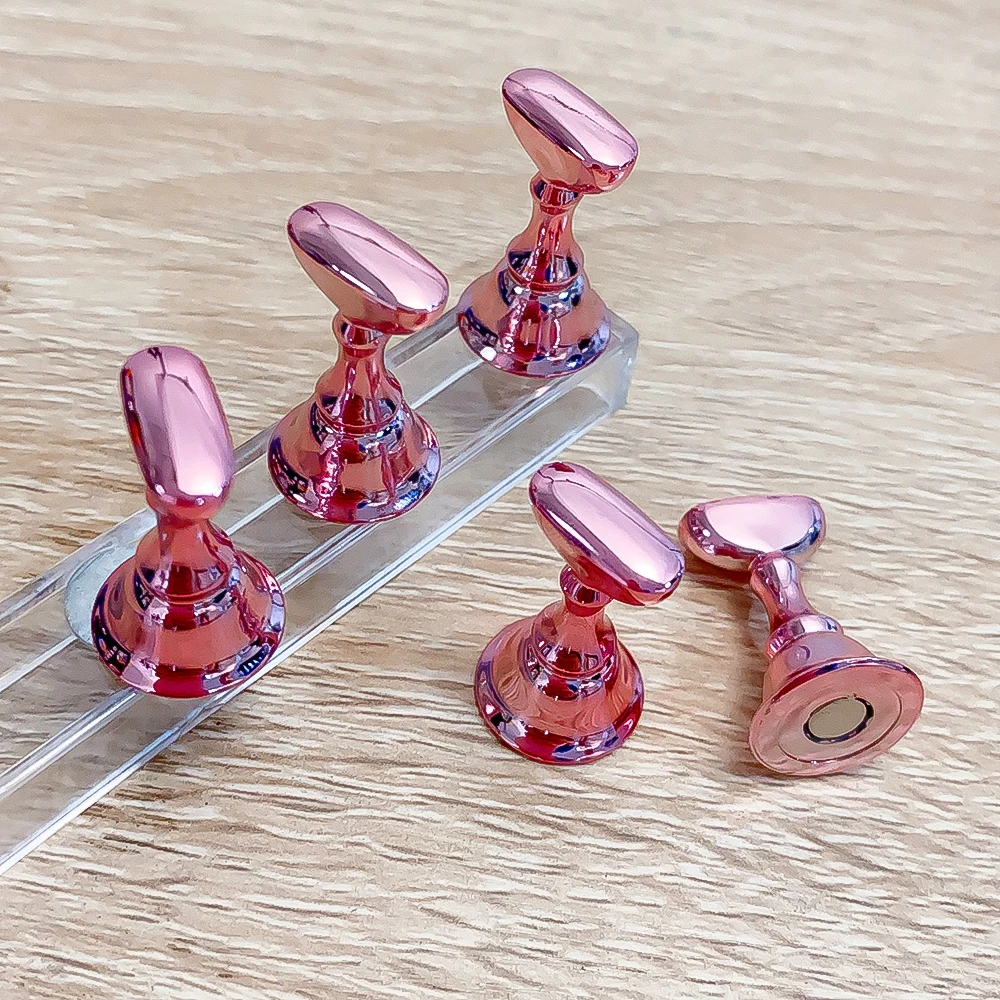 5個/セット メタリックピンク 磁気ネイルスタンド ネイル練習用 ペイントディスプレイ プレスオンネイルディスプレイホルダー 練習ツール