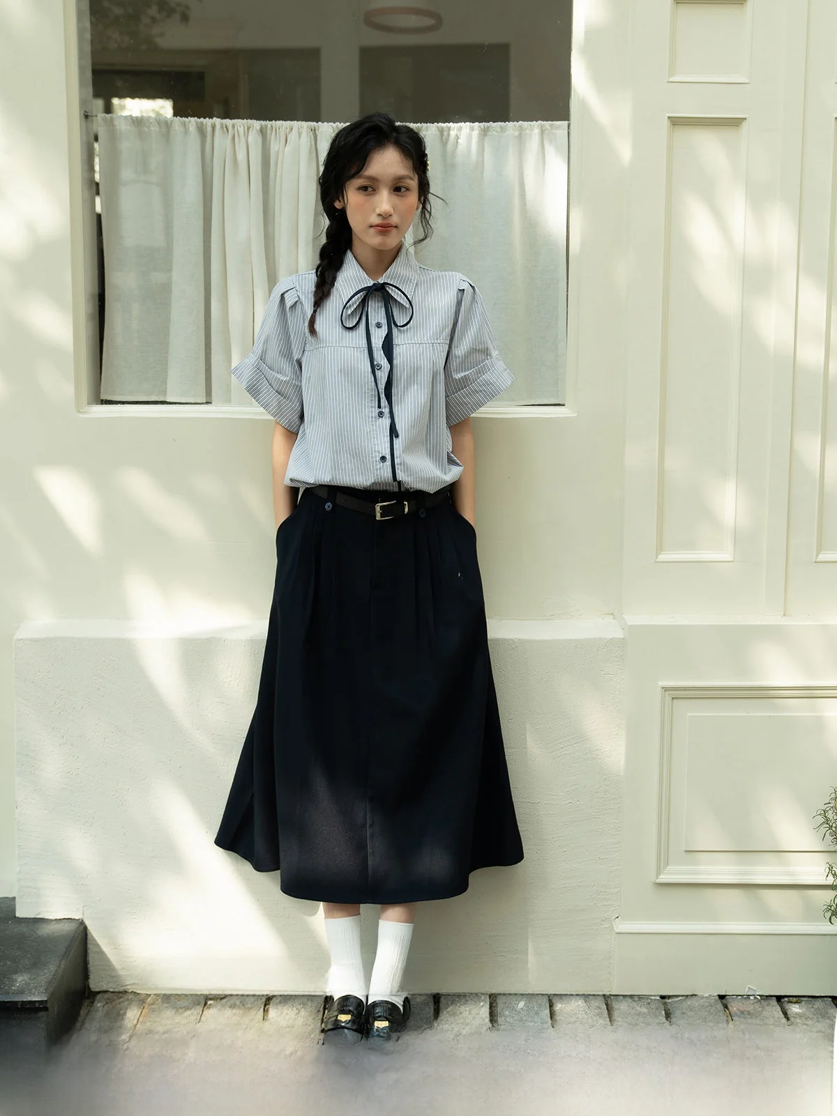 

Свободная женская рубашка с коротким рукавом в полоску, синяя, в горошек, с воротником-бантом, летняя, в корейском стиле, с рукавами-фонариками