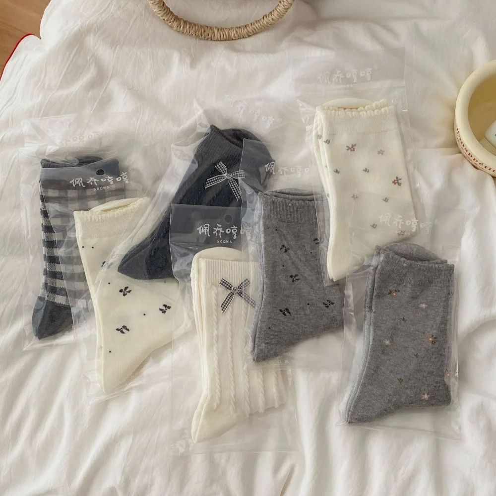 Autumn and Winter Three-dimensional Bow Boneless Medium Tube Socks Sweet Socks Girls Lace Socks Gray Twist Stacking Socks