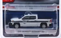 1:64 2019 Chevrolet Silverado Hot Track 32 Season Pickup Police Cars Car Model