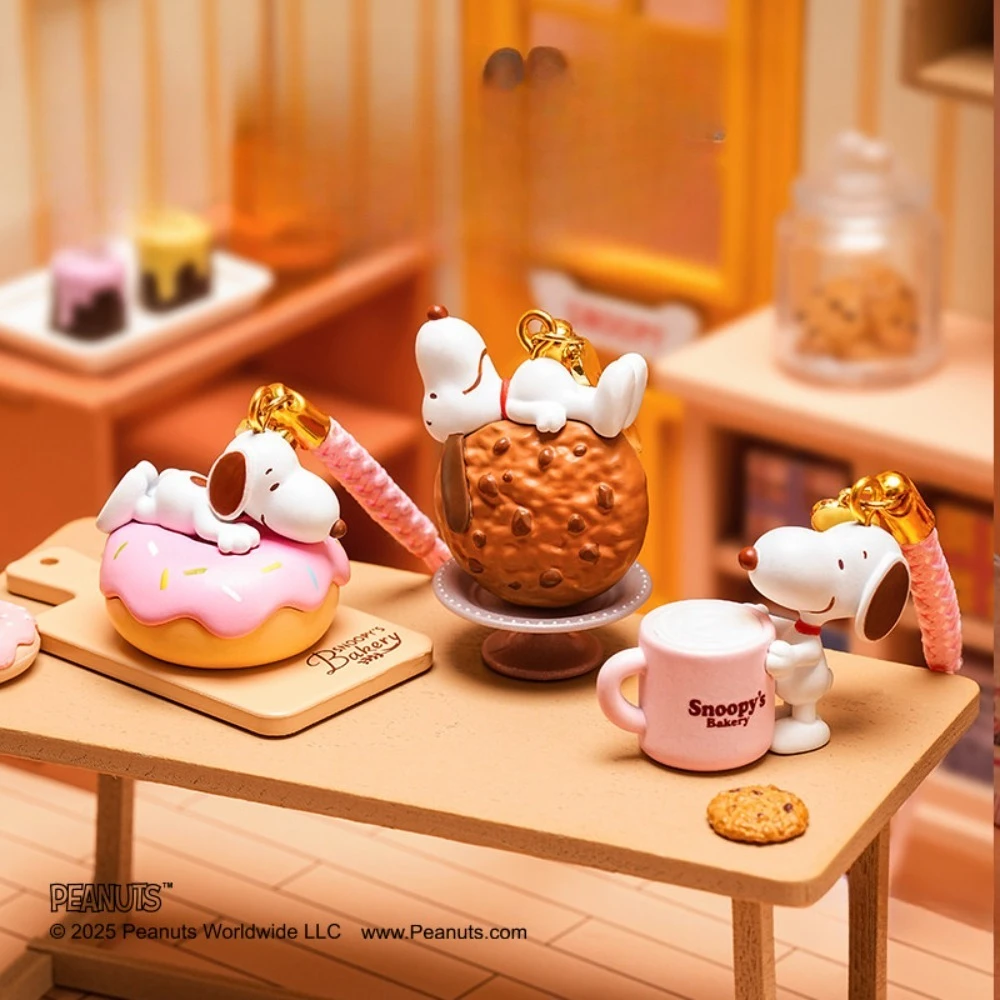 Snoopy Amulet Surprise Box Keychain Blind Box, Cute Creative Bag Charms & Phone Ornaments, Ideal Birthday Gifts