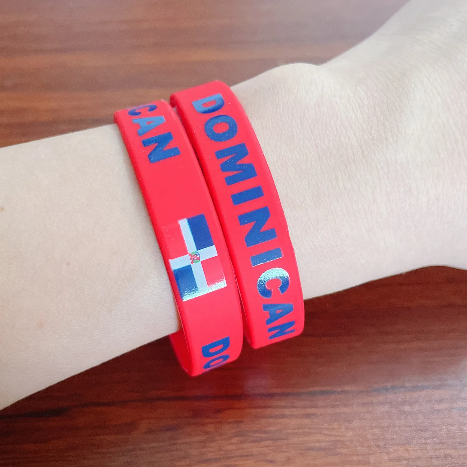 2pcs Dominican Flag Silicone Bracelets Sports Game Wristbands National Wrist Strap for Men Women Rubber Band Fashion Accessories