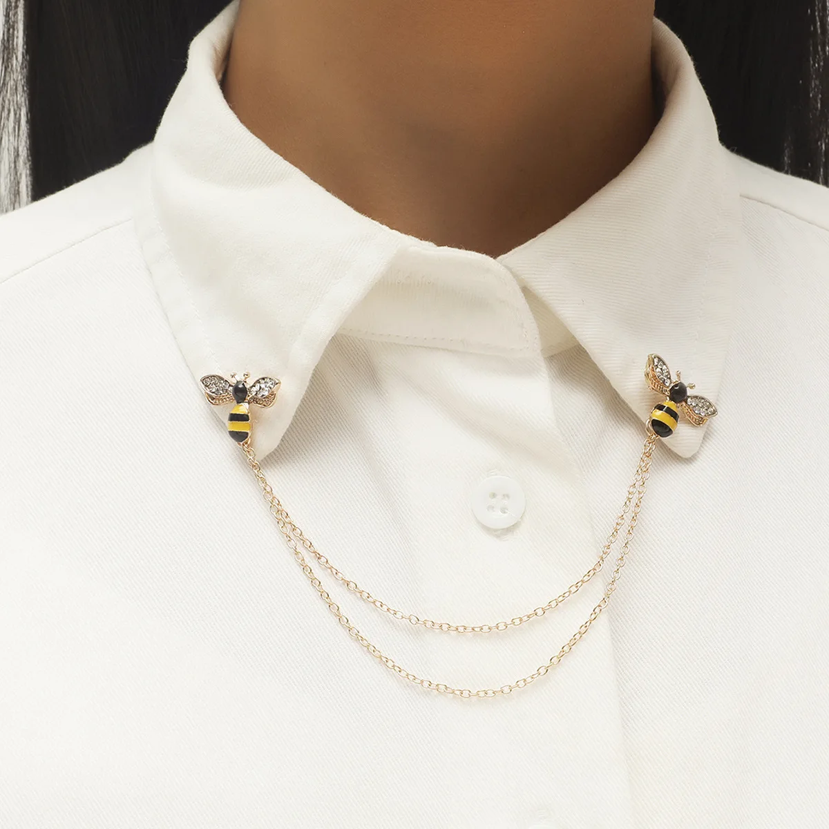 Retro Beetle Bee Cicada Brooch for Men Creative Insect Shaped Tassel Collar Jewelry Accessories Party Gift Pin Gothic Decor 2026