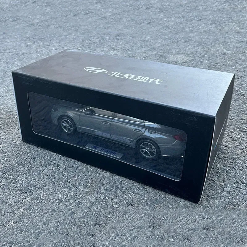 1:18 Scale Diecast FOR Hyundai Ten Generation Sonata Alloy Car Model Collection Souvenir Ornaments Display Original Box