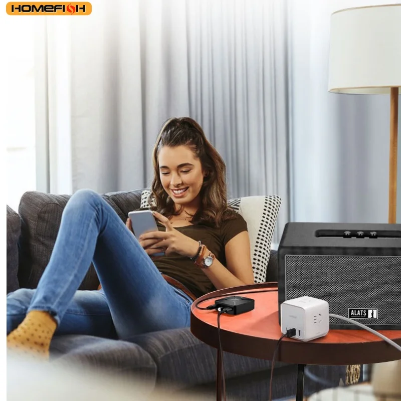 BT1180 블루투스 6.0 NFC 음악 수신기는 차량용 핸즈프리이며 USB 플래시 드라이브를 통해 음악 재생을 지원합니다. 썸네일 5