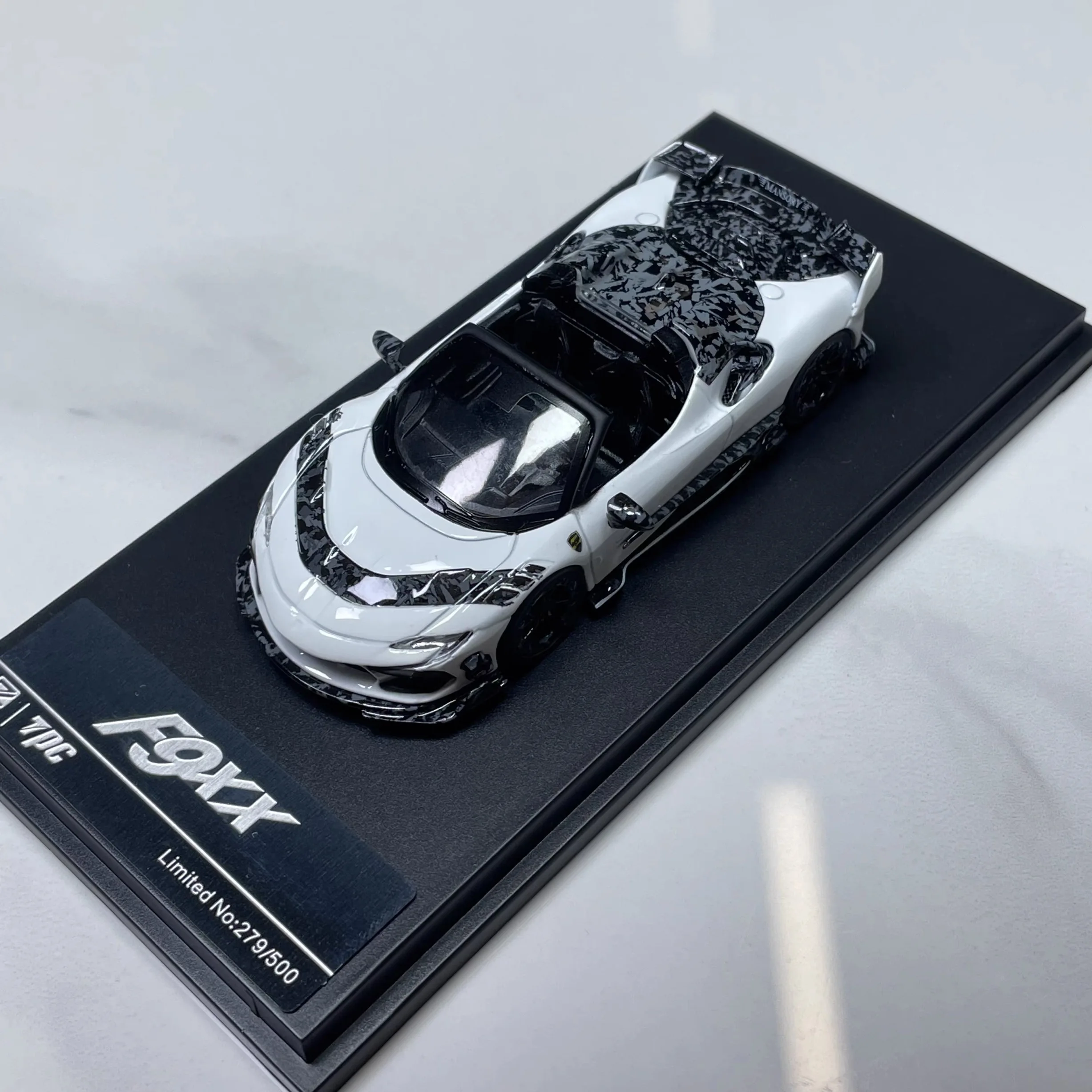 DCM&TPC 1:64 SF90 F9XX Kolekcja odlewów, model samochodu w skali, prezent