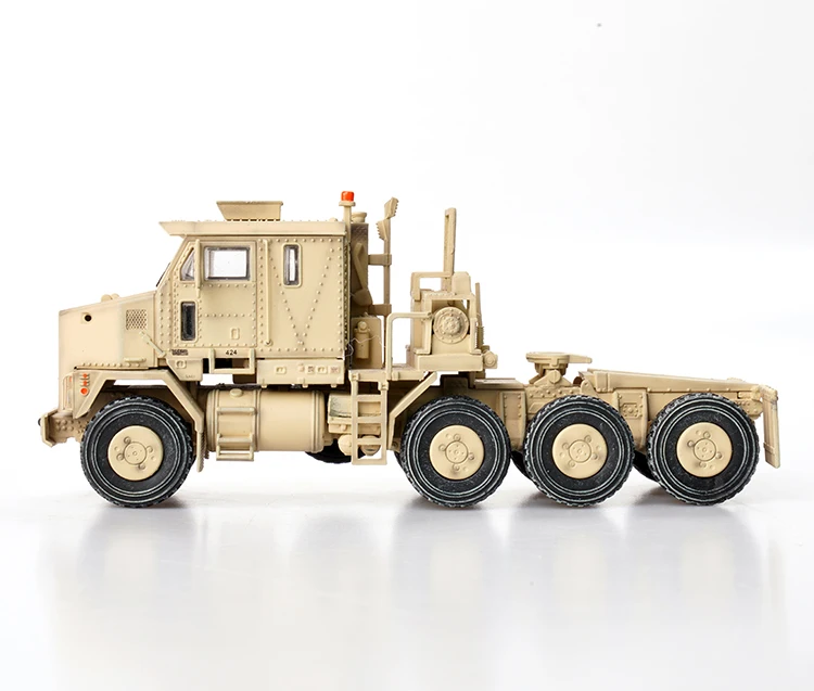 1/72 American Oshkosh M1070 heavy-duty transport vehicle desert color alloy fini