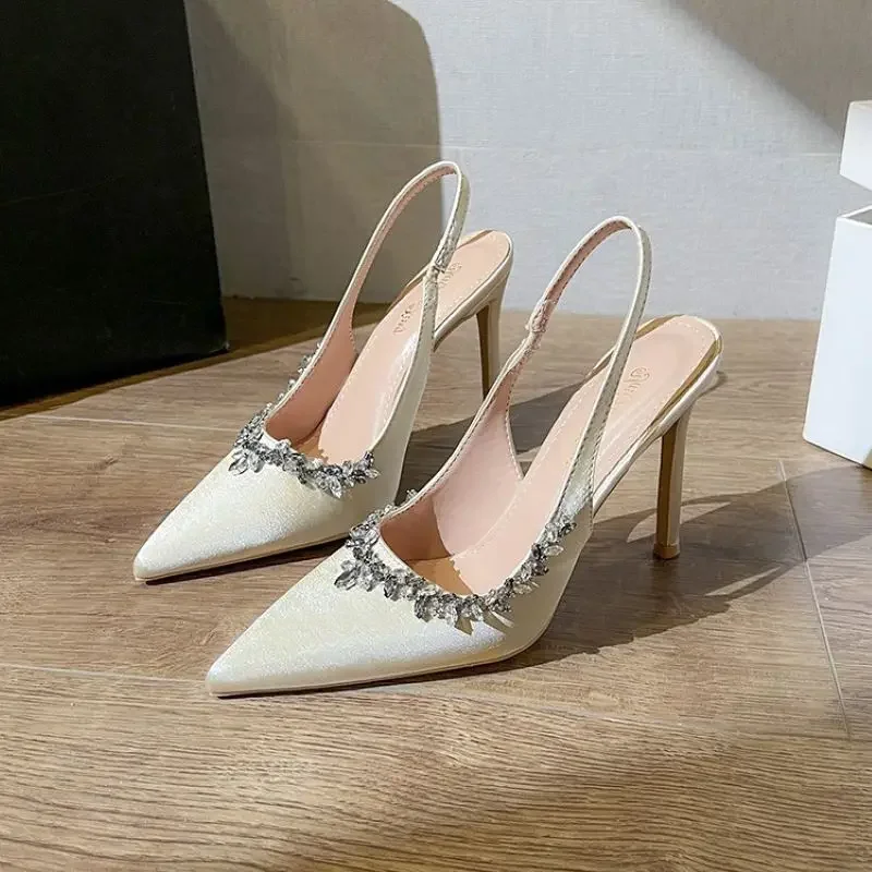 2025 Summer Classic Champagne Black Banquet Wedding Shoes Sexy Rhinestone Satin Pointed Toe High Heel Sandals for Women