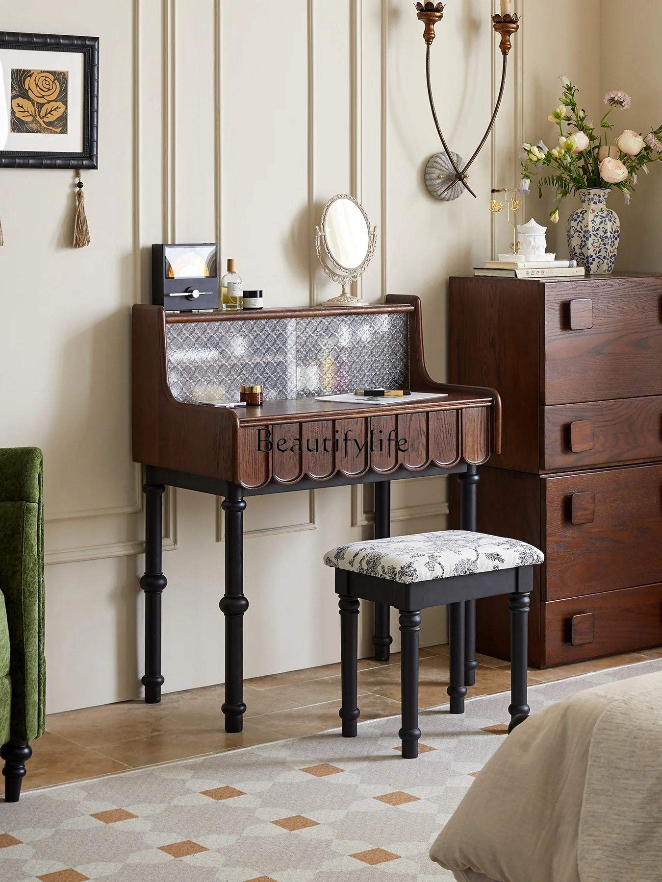 

Medieval style solid wood dresser storage cabinet small apartment master bedroom makeup table