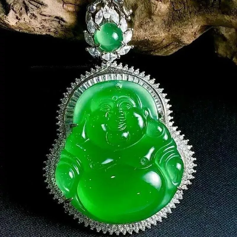 Inlaid with green jadeite, the Grand Buddha pendant is adorned with green agate Maitreya Buddha