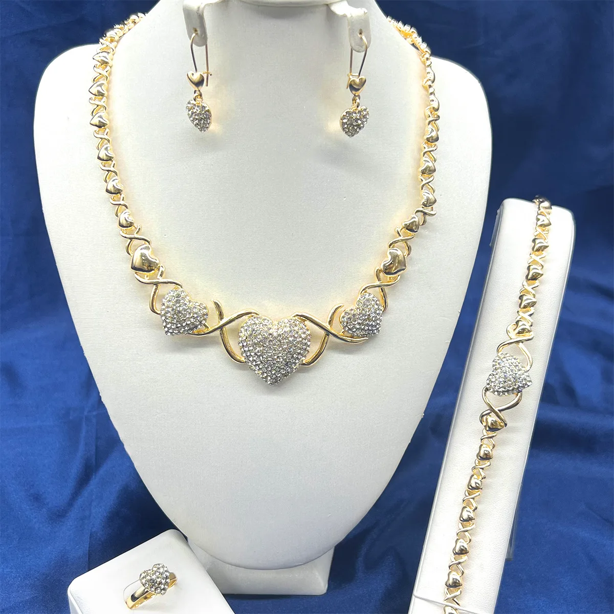 fashion XO jewelry European and American classic popular heart pendant necklace ring earrings bracelet set wholesal