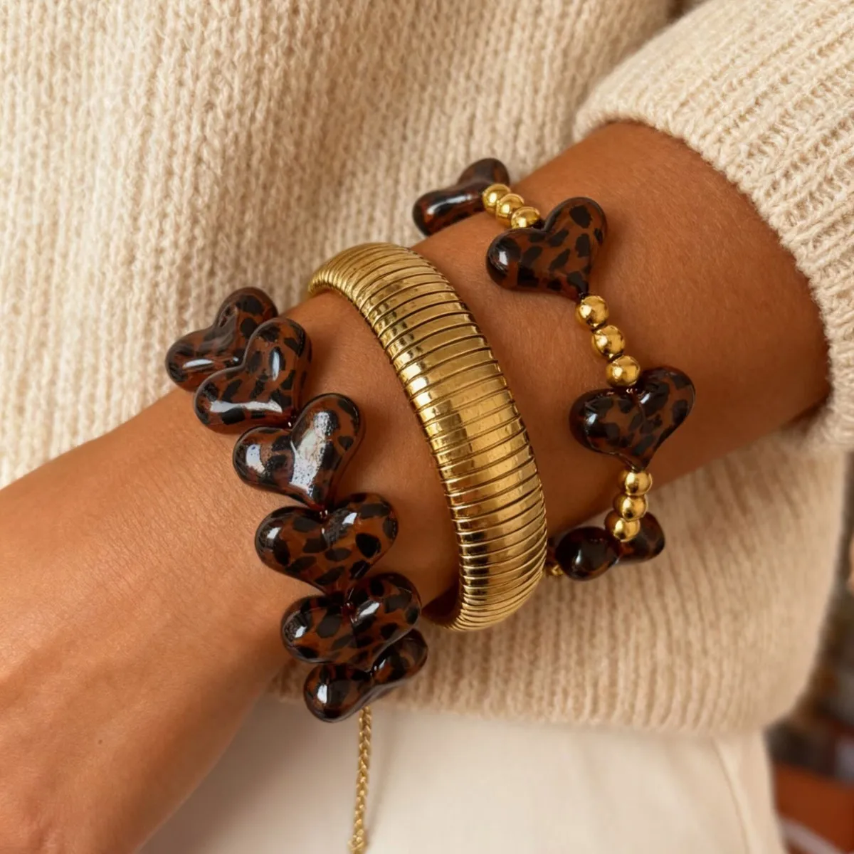 

Retro Trend Resin Sexy Leopard Heart Shaped Beading Bracelet Women Creativity Personality Stainless Steel Bangle Party Jewelry