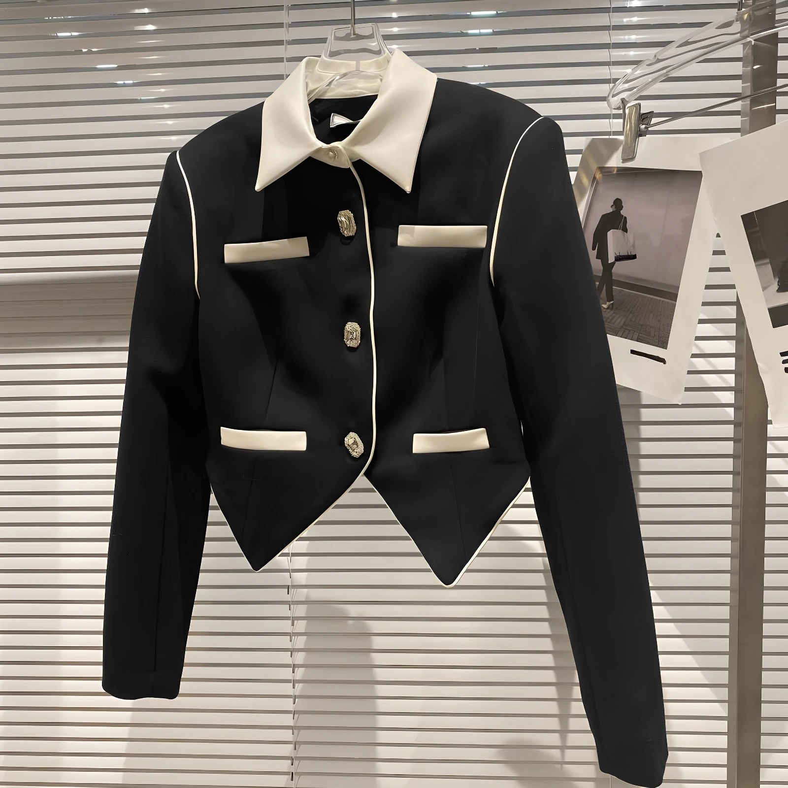 

Черный белый контрастный цвет 3D костюм на заказ Jaet однорядный пуговицы осенняя новая женская верхняя одежда Faion